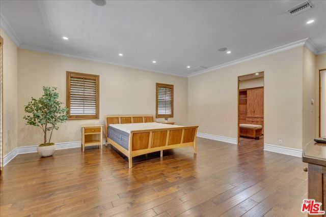 5310 Leghorn Avenue, Sherman Oaks, CA 91401