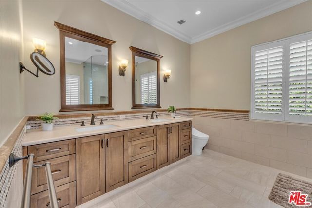5310 Leghorn Avenue, Sherman Oaks, CA 91401
