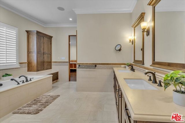 5310 Leghorn Avenue, Sherman Oaks, CA 91401