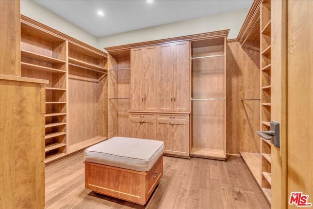 5310 Leghorn Avenue, Sherman Oaks, CA 91401