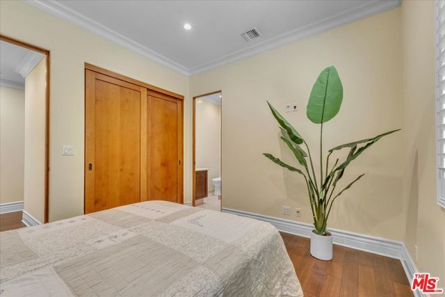 5310 Leghorn Avenue, Sherman Oaks, CA 91401