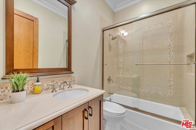 5310 Leghorn Avenue, Sherman Oaks, CA 91401