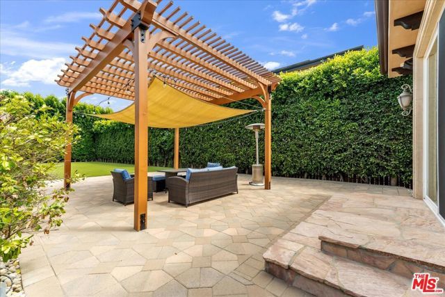5310 Leghorn Avenue, Sherman Oaks, CA 91401