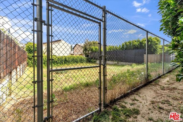 5310 Leghorn Avenue, Sherman Oaks, CA 91401