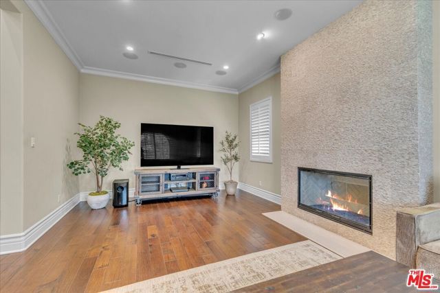 5310 Leghorn Avenue, Sherman Oaks, CA 91401