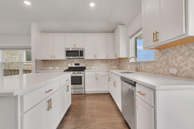 2324 Sawdust DR, Georgetown, TX 78633