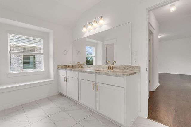 2324 Sawdust DR, Georgetown, TX 78633