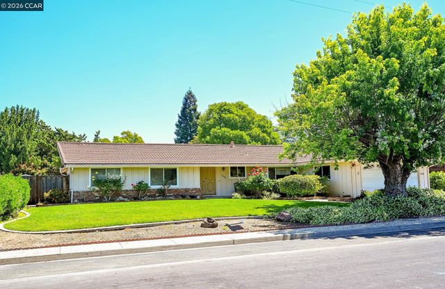 1162 Ridgewood Dr, Concord, CA 94518