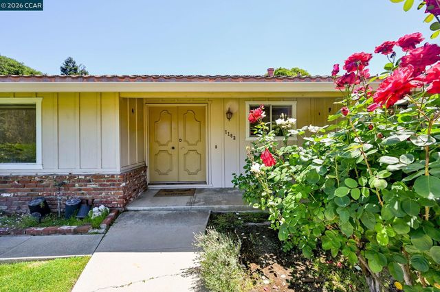 1162 Ridgewood Dr, Concord, CA 94518
