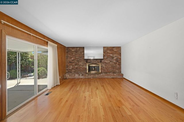1162 Ridgewood Dr, Concord, CA 94518