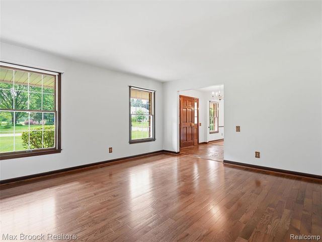 68163 Frampton Drive, Washington, MI 48095