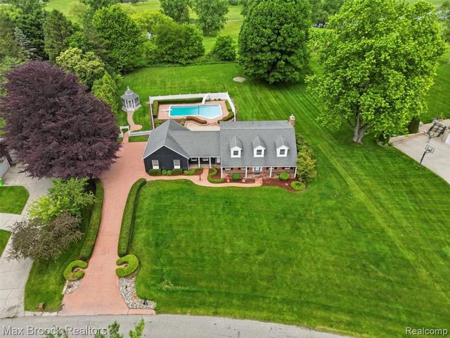 68163 Frampton Drive, Washington, MI 48095