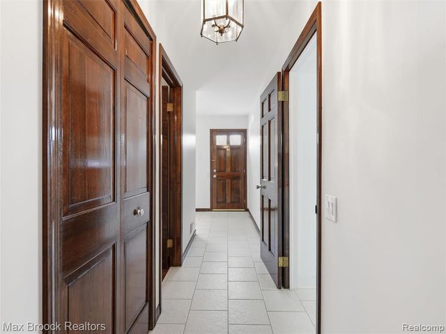 68163 Frampton Drive, Washington, MI 48095