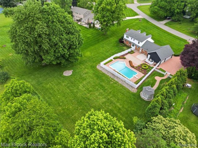 68163 Frampton Drive, Washington, MI 48095