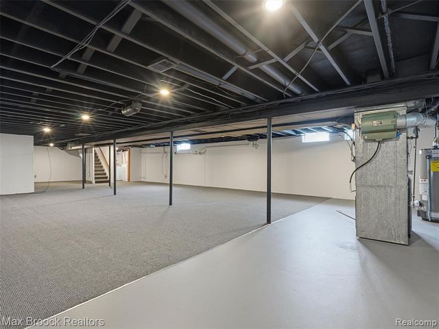 68163 Frampton Drive, Washington, MI 48095
