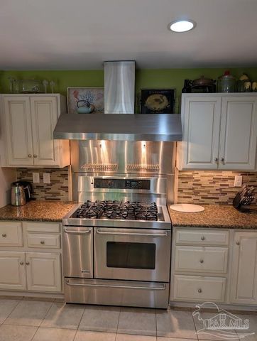 14 Sabine Dr, Pensacola Beach, FL 32561