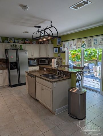 14 Sabine Dr, Pensacola Beach, FL 32561