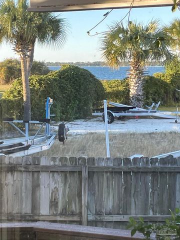 14 Sabine Dr, Pensacola Beach, FL 32561