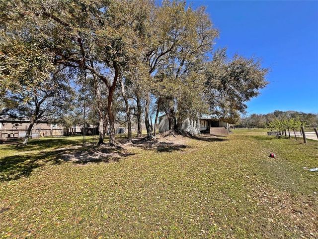 8835 Escondido Street, Alvin, TX 77511
