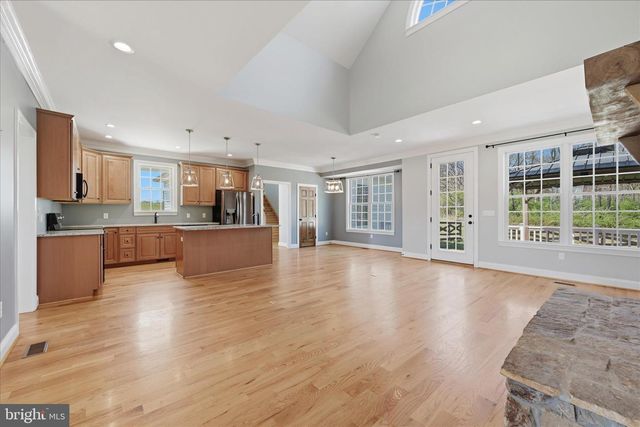 325 DEHAVEN DR, Clear Brook, VA 22624