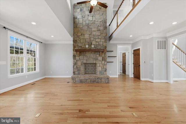 325 DEHAVEN DR, Clear Brook, VA 22624