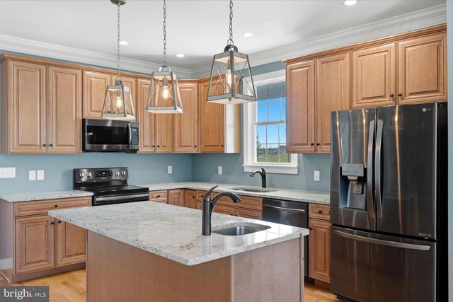 325 DEHAVEN DR, Clear Brook, VA 22624