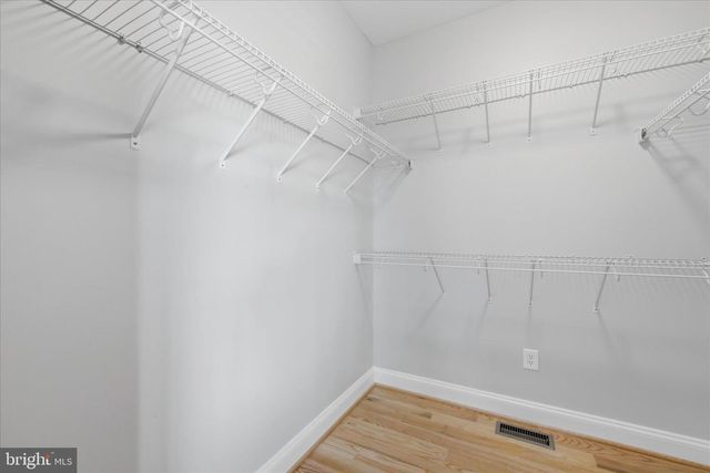 325 DEHAVEN DR, Clear Brook, VA 22624