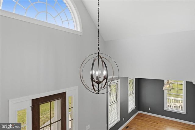 325 DEHAVEN DR, Clear Brook, VA 22624