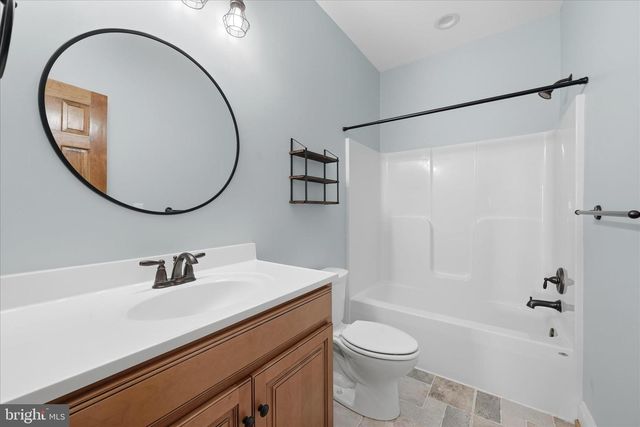 325 DEHAVEN DR, Clear Brook, VA 22624