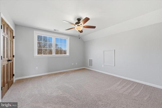325 DEHAVEN DR, Clear Brook, VA 22624