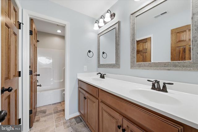 325 DEHAVEN DR, Clear Brook, VA 22624
