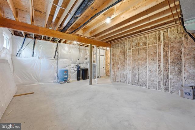 325 DEHAVEN DR, Clear Brook, VA 22624