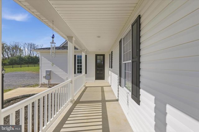 325 DEHAVEN DR, Clear Brook, VA 22624