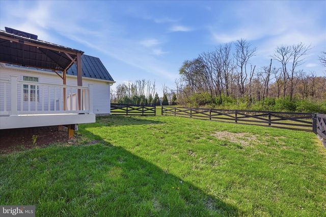 325 DEHAVEN DR, Clear Brook, VA 22624