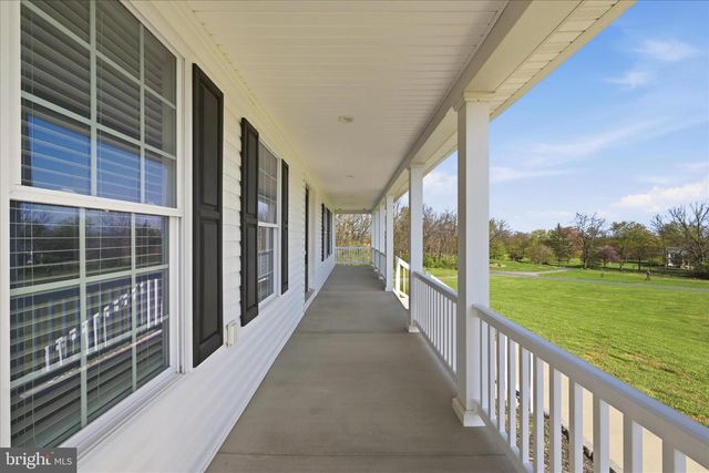 325 DEHAVEN DR, Clear Brook, VA 22624