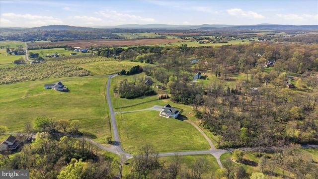 325 DEHAVEN DR, Clear Brook, VA 22624