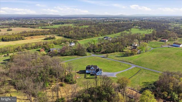 325 DEHAVEN DR, Clear Brook, VA 22624