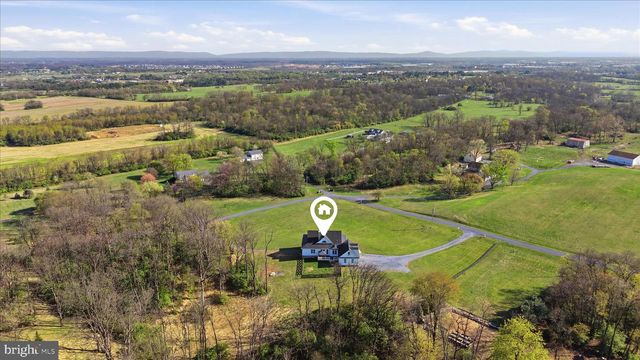325 DEHAVEN DR, Clear Brook, VA 22624