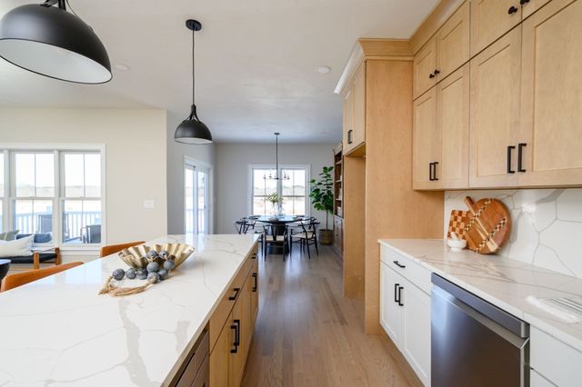 78 Metacomet Road 78, West Bridgewater, MA 02379