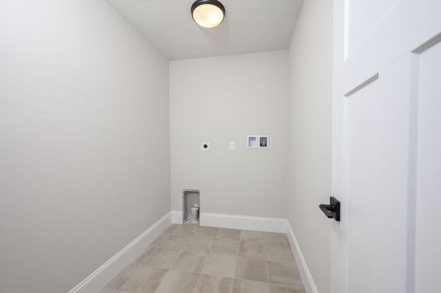 78 Metacomet Road 78, West Bridgewater, MA 02379