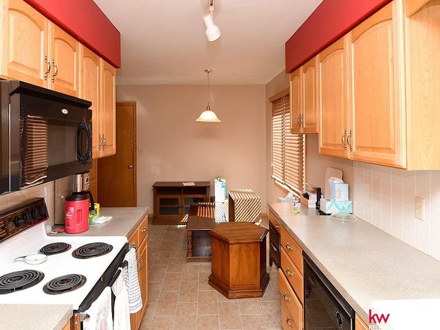 6544 Darlington Court, Lincoln, NE 68510