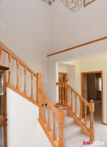 6544 Darlington Court, Lincoln, NE 68510