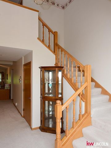 6544 Darlington Court, Lincoln, NE 68510