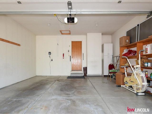 6544 Darlington Court, Lincoln, NE 68510