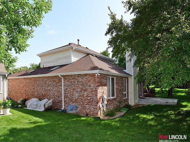 6544 Darlington Court, Lincoln, NE 68510