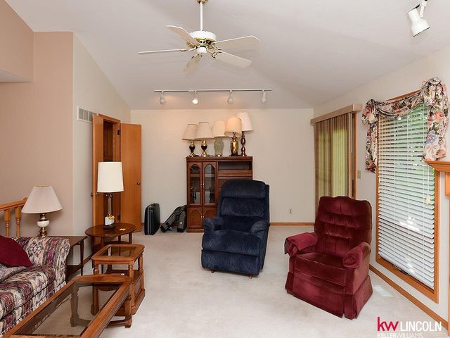 6544 Darlington Court, Lincoln, NE 68510