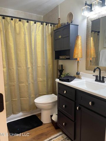 1282 Beach Boulevard, 106, Biloxi, MS 39530