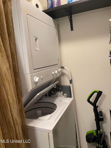 1282 Beach Boulevard, 106, Biloxi, MS 39530