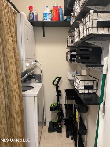 1282 Beach Boulevard, 106, Biloxi, MS 39530