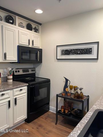 1282 Beach Boulevard, 106, Biloxi, MS 39530